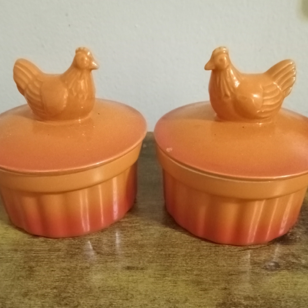 Orange hen ramekins
